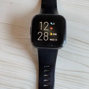 Fitbit Versa 2